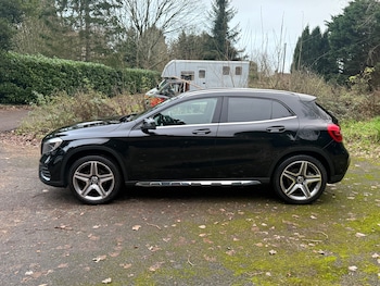 Used Mercedes-Benz GLA 2017 for sale - 77110153: Photo