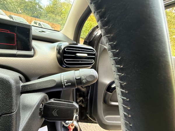 Used Citroen C4 Cactus 2015 for sale - 76219730: Photo 22