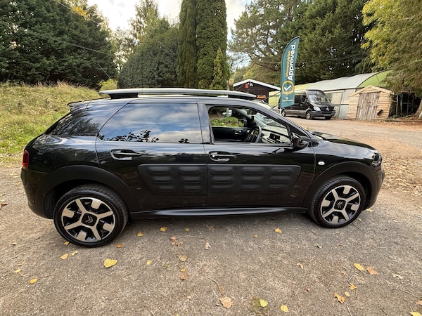Used Citroen C4 Cactus 2015 for sale - 76219730: Photo 8