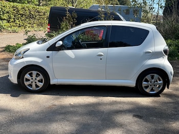 Used Toyota AYGO 2012 for sale - 78345467: Photo