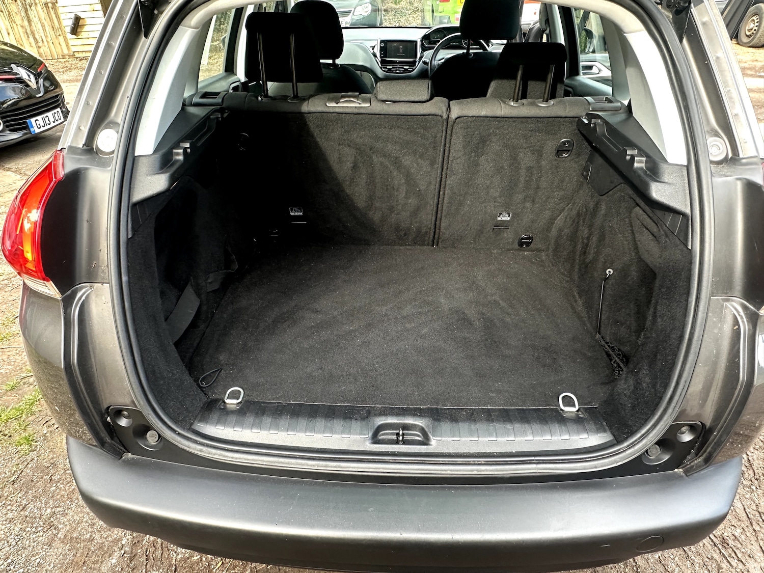 Used Peugeot 2008 2016 for sale - 77110152: Photo 19