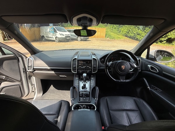 Used Porsche Cayenne 2013 for sale - 75618301: Photo 11