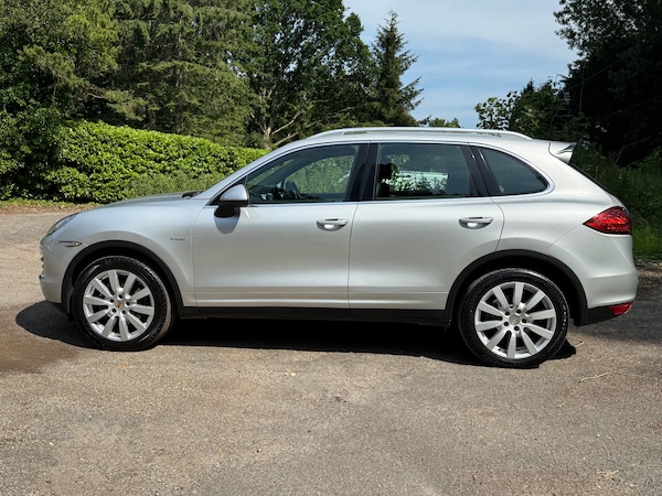 Used Porsche Cayenne 2013 for sale - 75618301: Photo 4