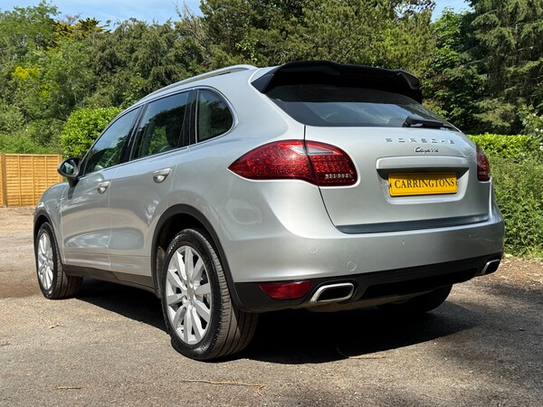 Used Porsche Cayenne 2013 for sale - 75618301: Photo 5