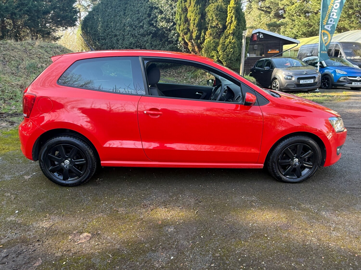 Used Volkswagen Polo 2012 for sale - 77666036: Photo 8