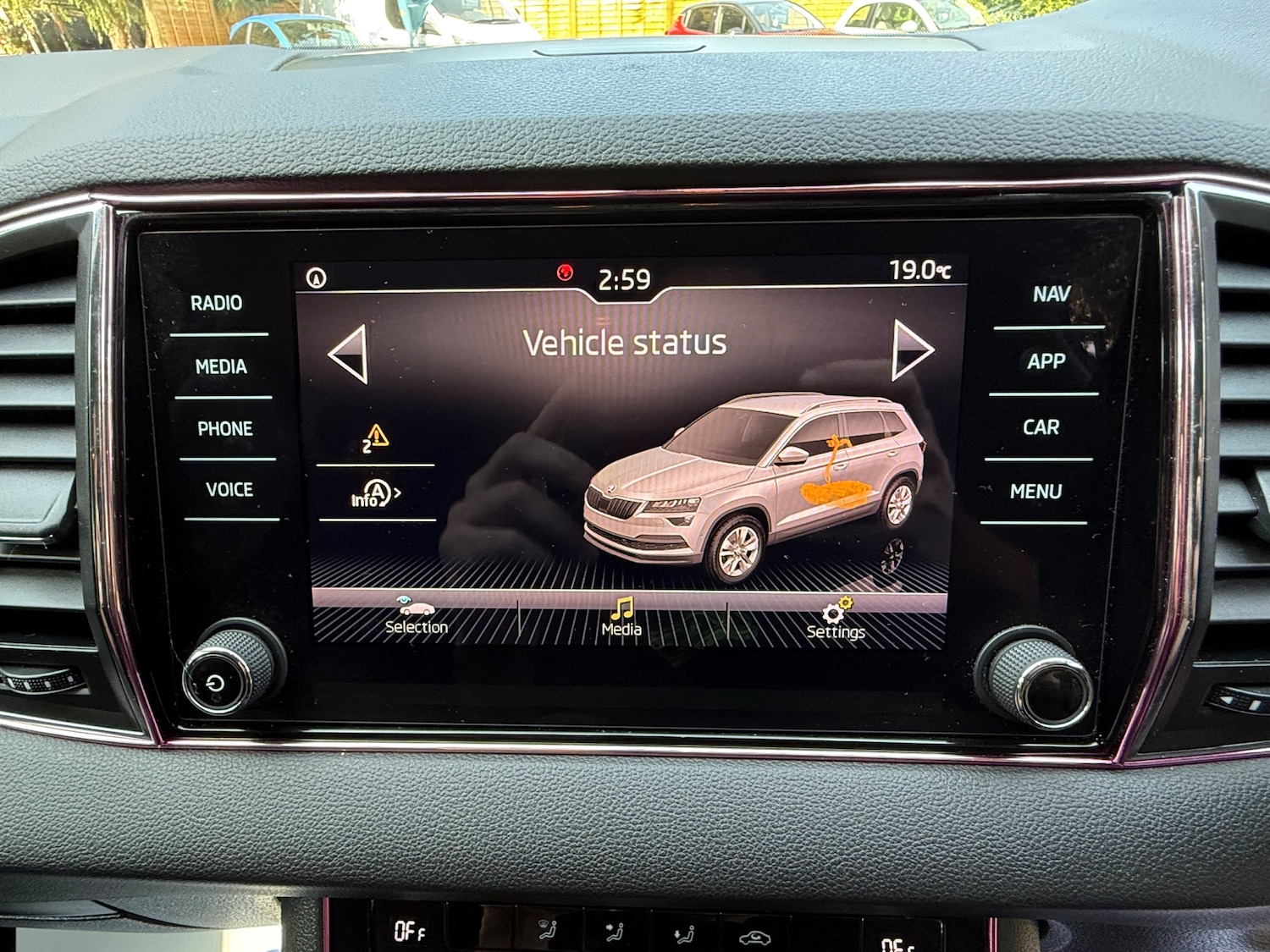 Used Skoda Karoq 2018 for sale - 77110157: Photo 23