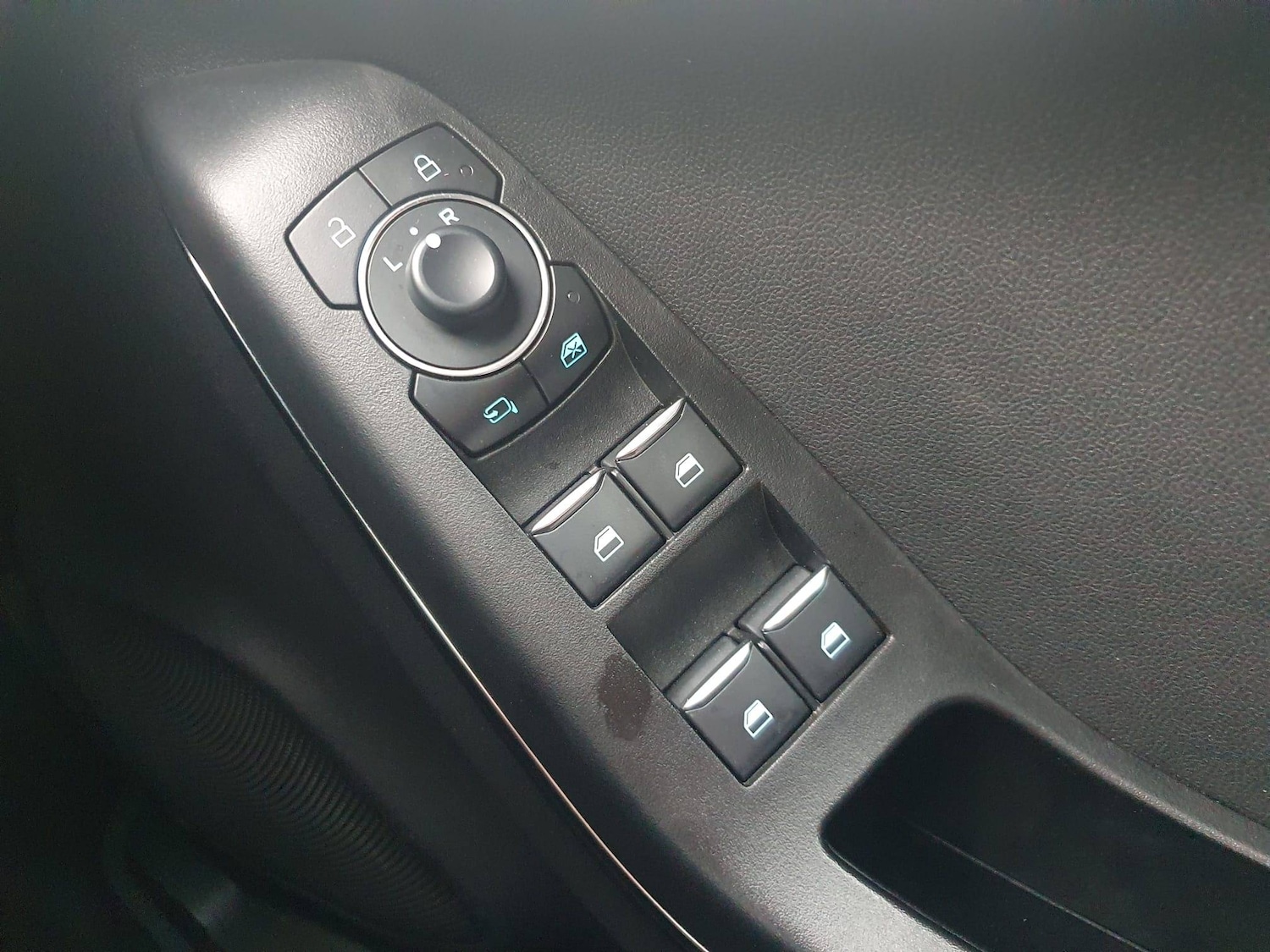 Used Ford Puma 2023 for sale - 76947040: Photo 28