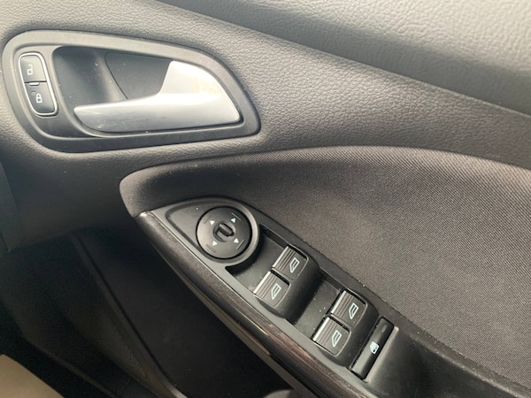 Used Ford Focus 2017 for sale - 76218853: Photo 12
