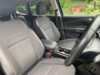 Used Ford Kuga 2019 for sale - 75444734: Photo
