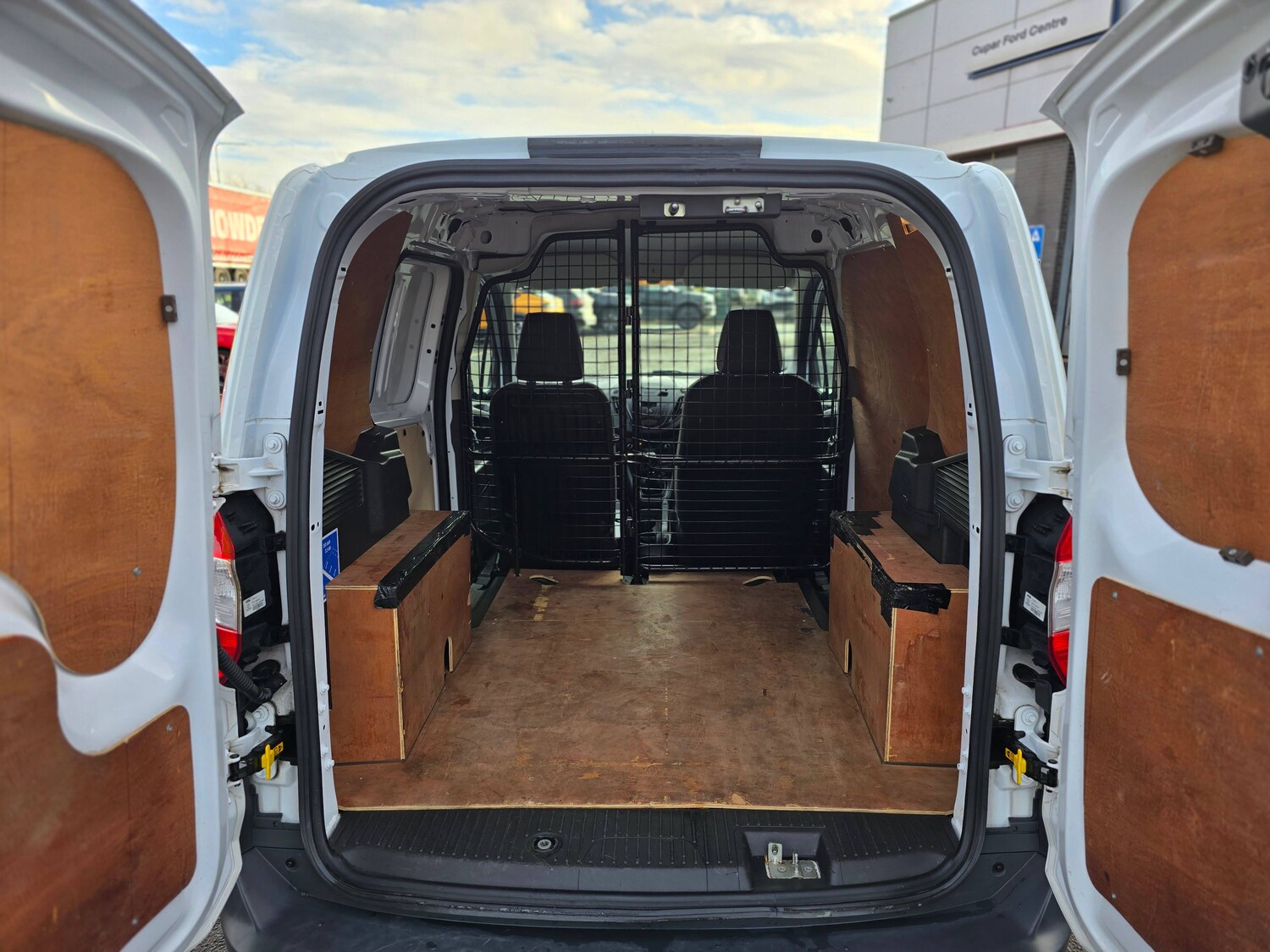 Used Ford Transit Courier for sale - 77516169: Photo 14