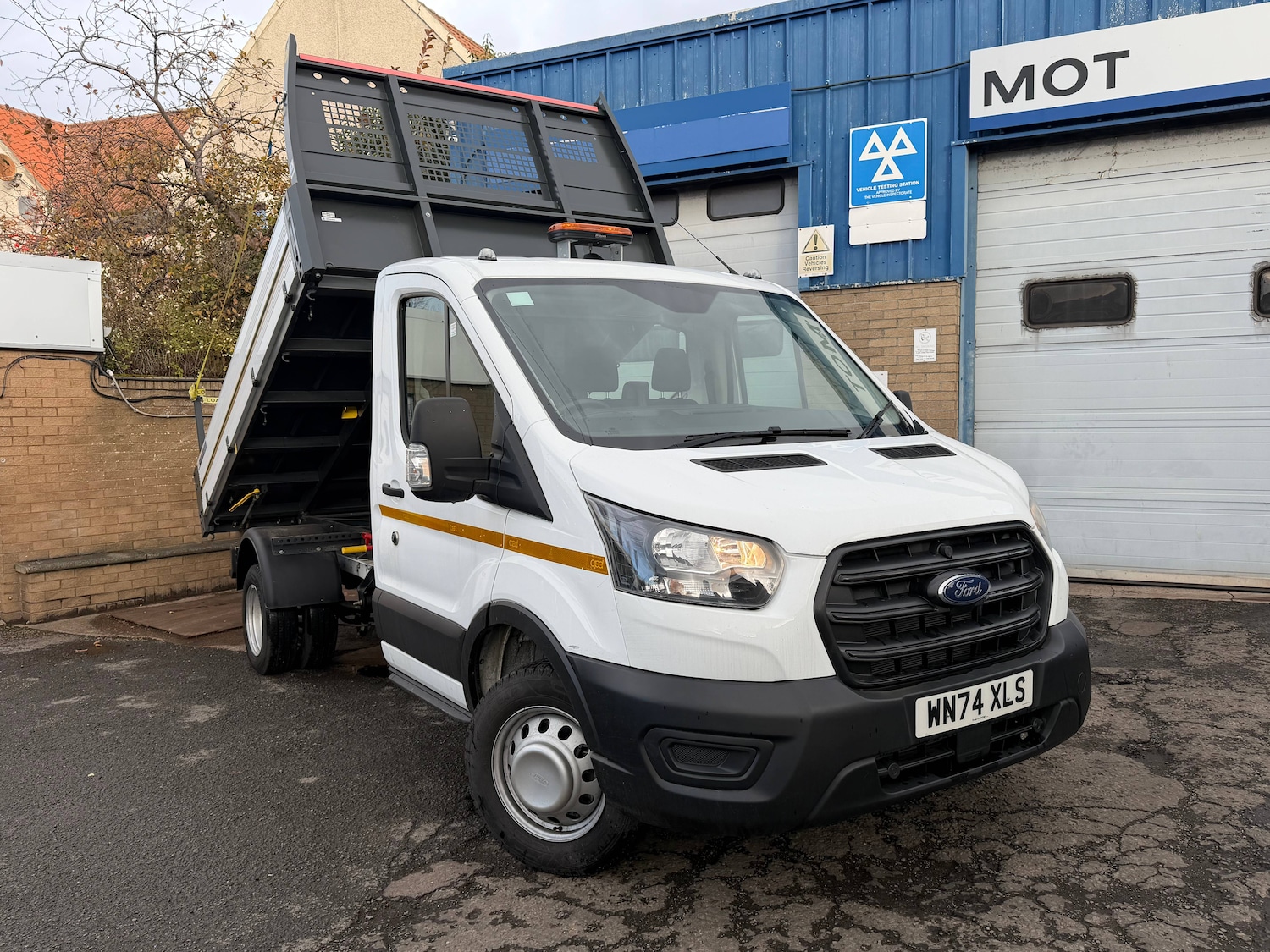 Used Ford Transit 2024 for sale - 76437213: Photo 1