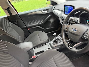 Used Ford Focus 2022 for sale - 76590395: Photo