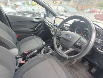 Used Ford Fiesta 2020 for sale - 79352588: Photo