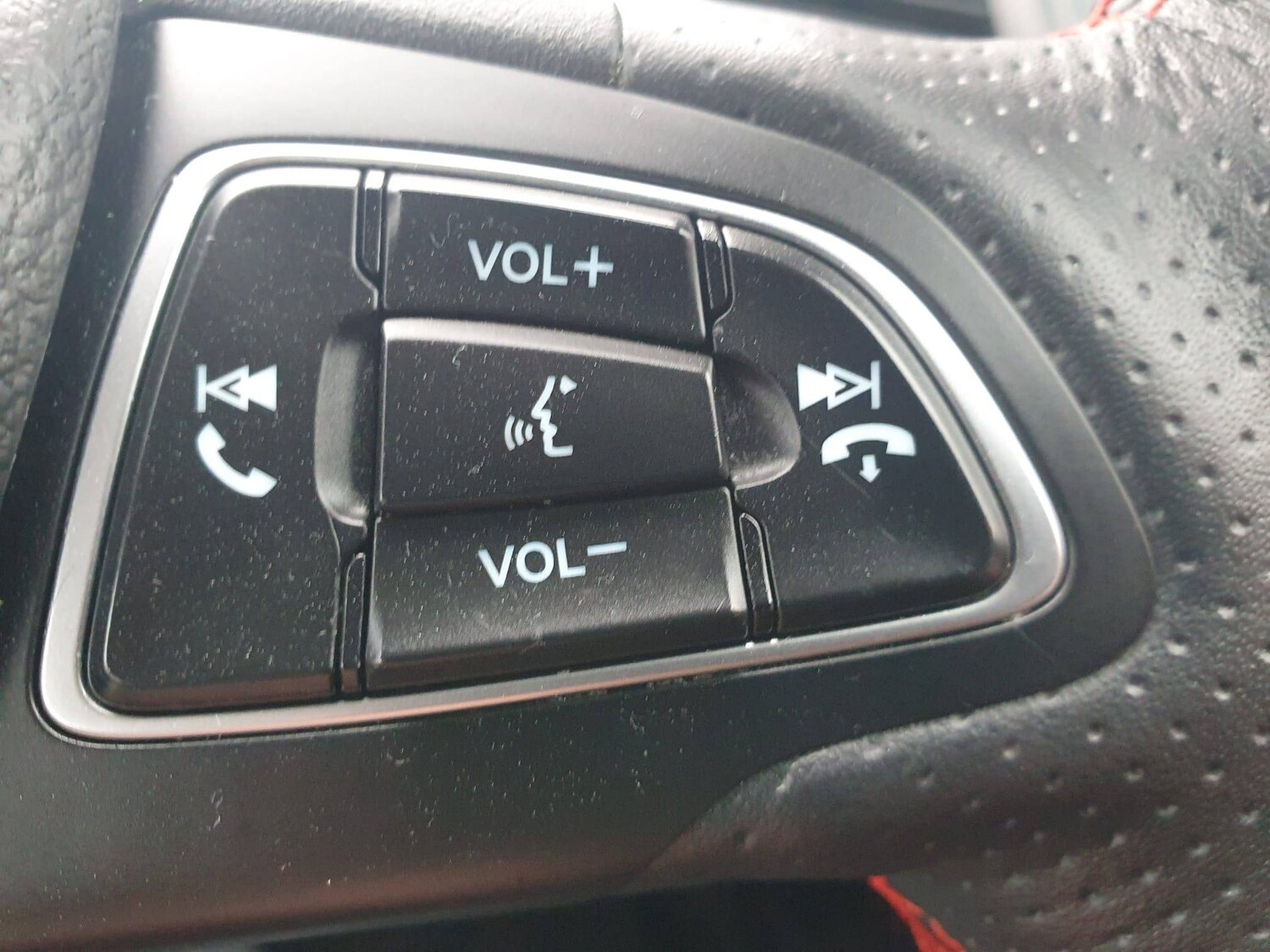 Used Ford Ecosport for sale - 77940936: Photo 17