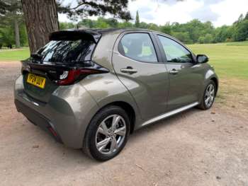 Used Toyota Yaris 2024 for sale - 74745876: Photo