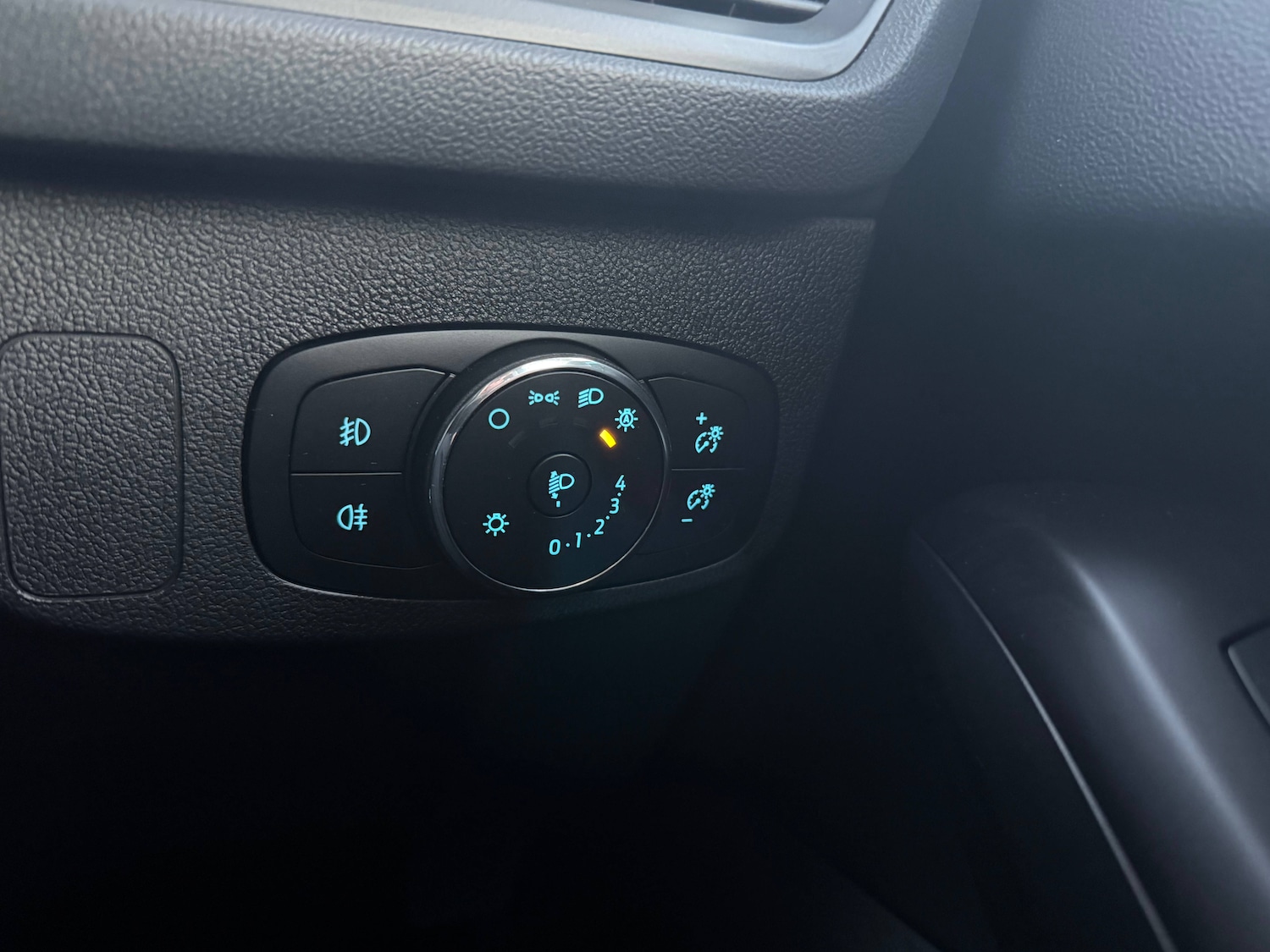 Used Ford Focus 2024 for sale - 76707499: Photo 17