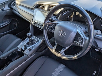 Used Honda Civic 2021 for sale - 77790341: Photo