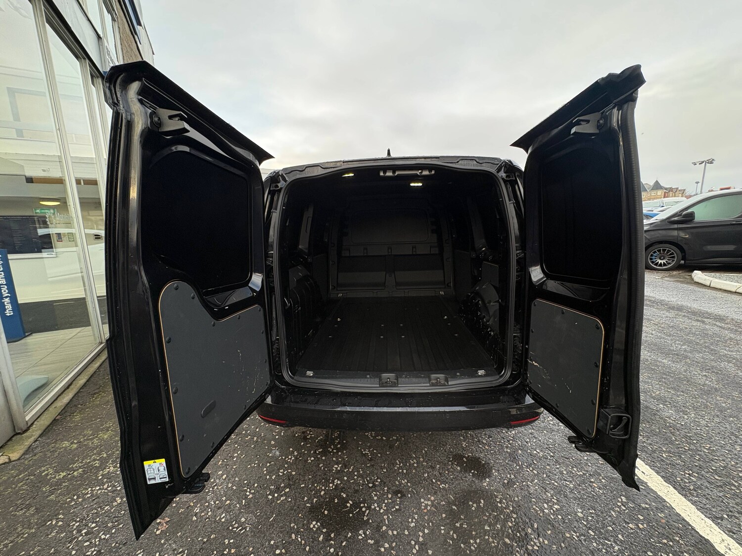 Used Ford Transit Connect 2025 for sale - 77435900: Photo 11