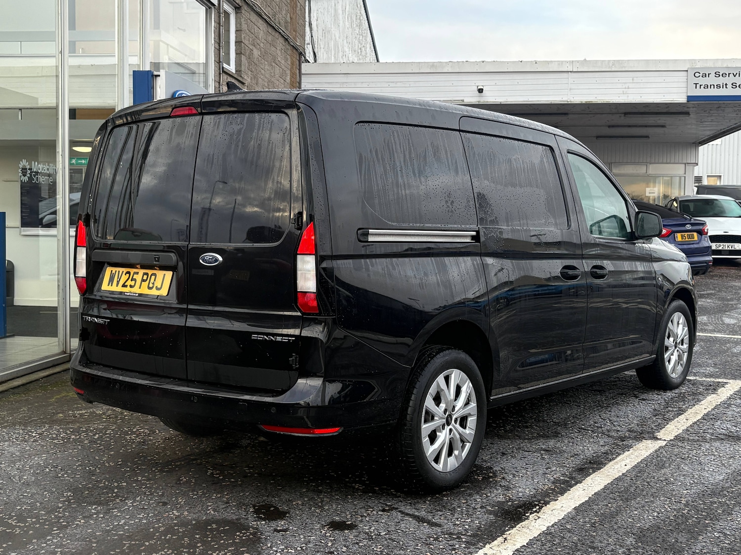Used Ford Transit Connect 2025 for sale - 77435900: Photo 2