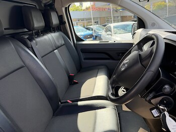 Used Vauxhall Vivaro undefined for sale - 78495793: Photo