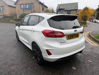 Used Ford Fiesta 2018 for sale - 76453724: Photo