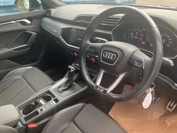 Used Audi Q3 2019 for sale - 75307368: Photo