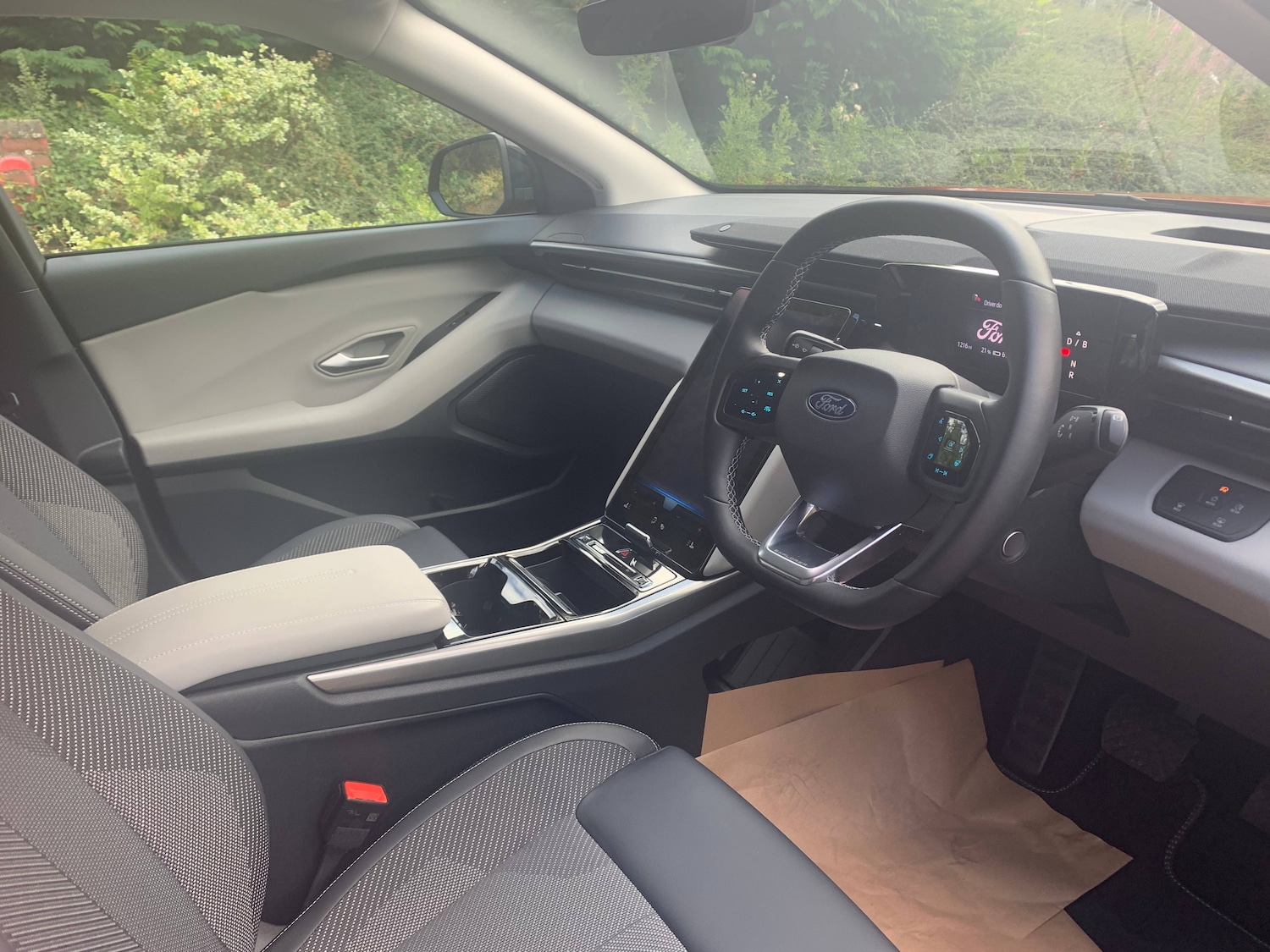 Used Ford Explorer 2024 for sale - 77379483: Photo 2