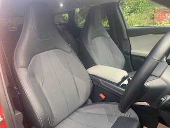 Used Ford Explorer 2024 for sale - 77379483: Photo