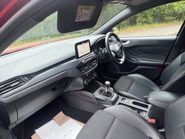 Used Ford Focus 2018 for sale - 76028707: Photo 2