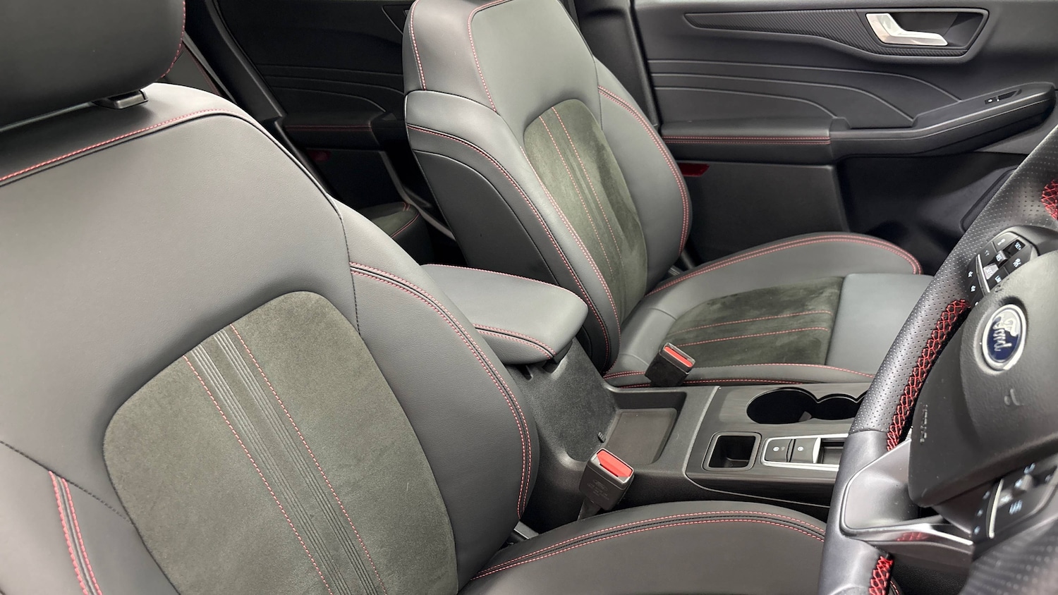 Used Ford Kuga 2025 for sale - 77805335: Photo 14