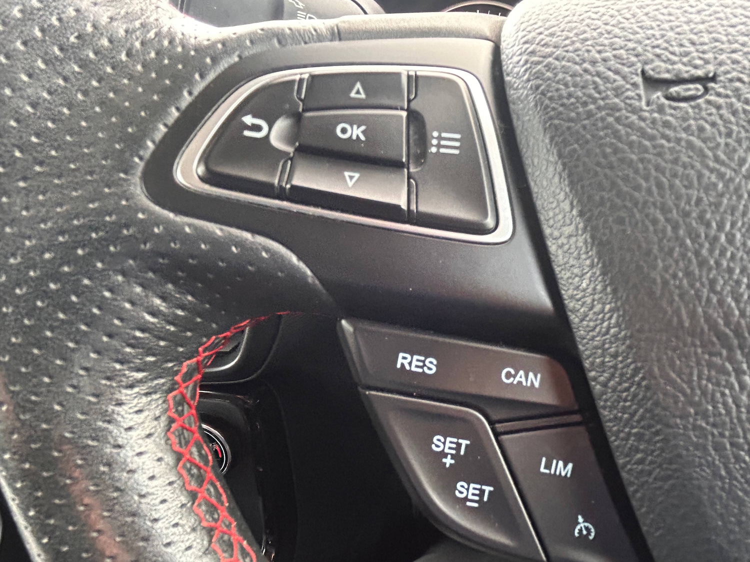 Used Ford Ecosport 2019 for sale - 77125876: Photo 14