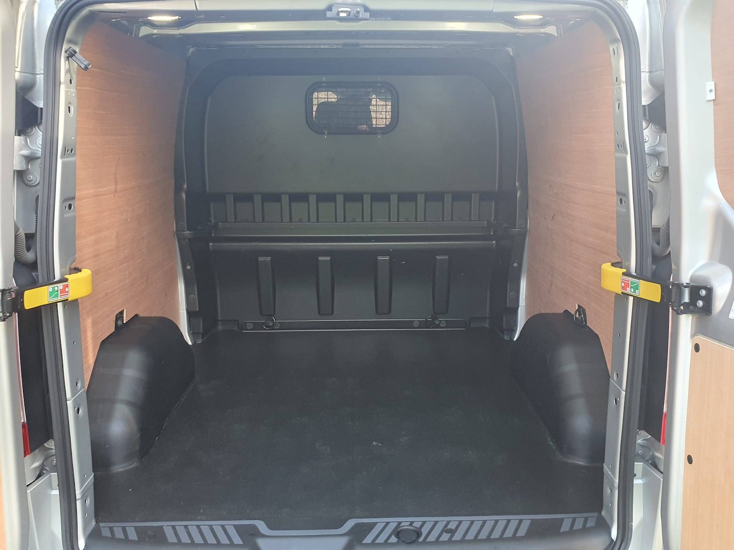 Used Ford Transit Custom 2022 for sale - 76589143: Photo 16