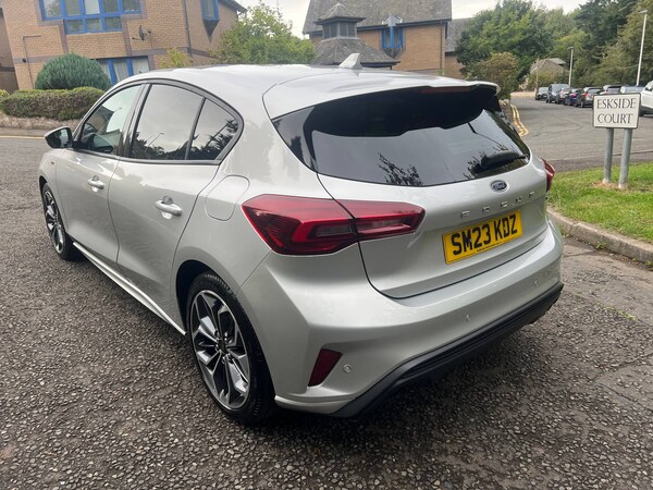 Used Ford Focus 2023 for sale - 76023019: Photo 3