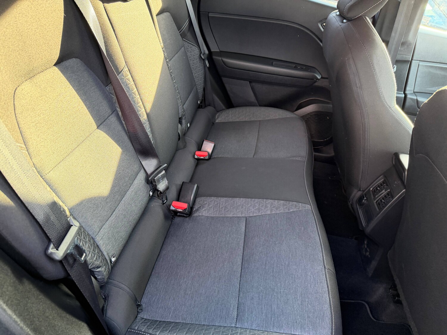 Used Renault Captur 2022 for sale - 76374972: Photo 18