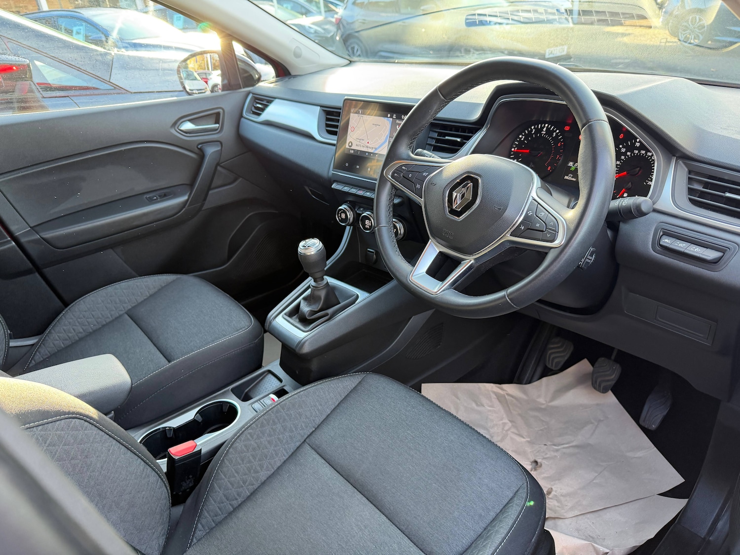 Used Renault Captur 2022 for sale - 76374972: Photo 3