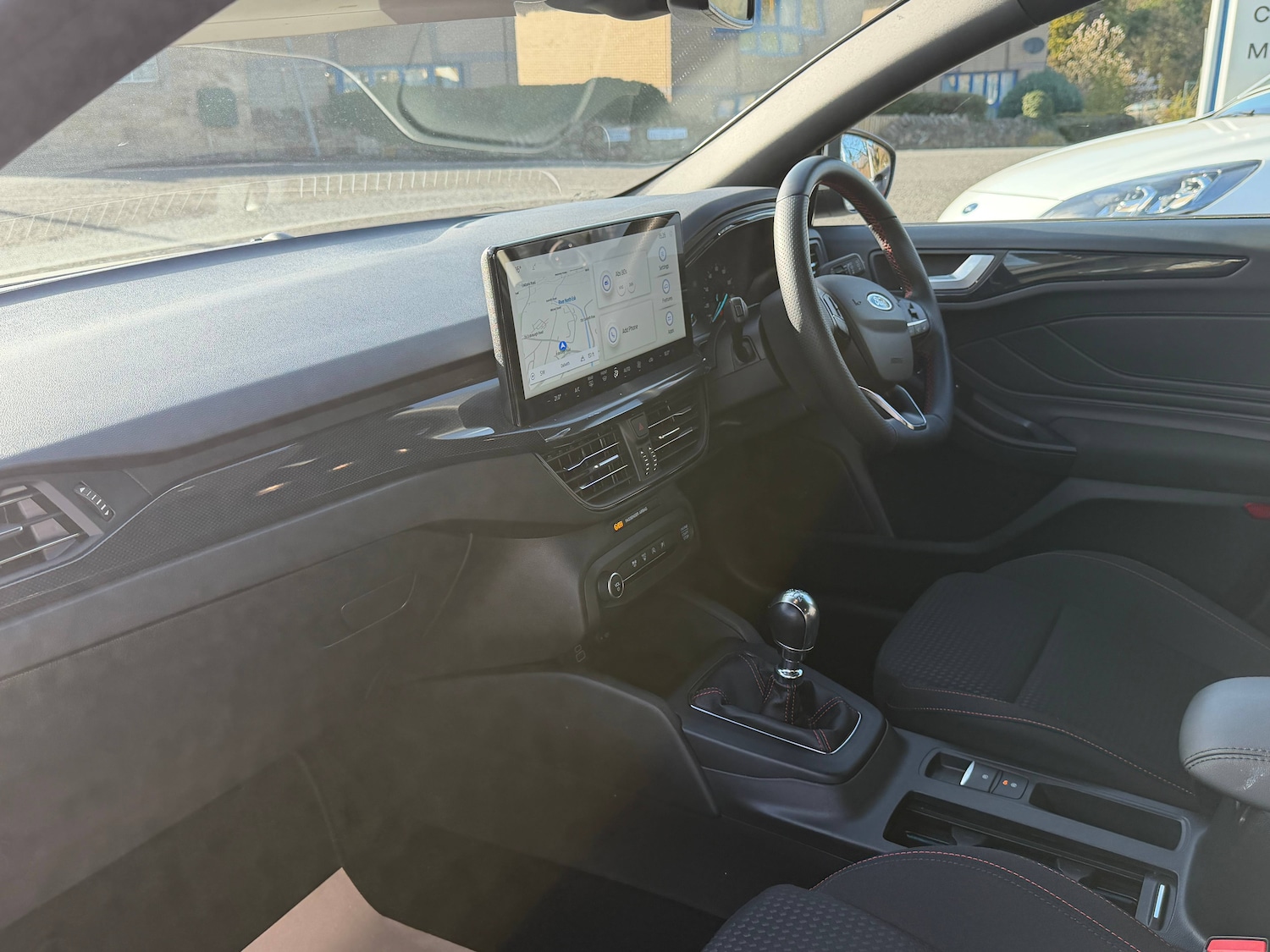 Used Ford Focus 2023 for sale - 77985070: Photo 32