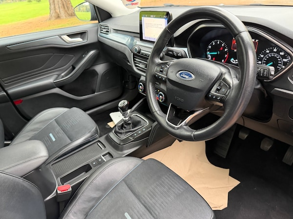 Used Ford Focus 2019 for sale - 76279197: Photo 2
