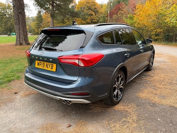 Used Ford Focus 2019 for sale - 76279197: Photo 3