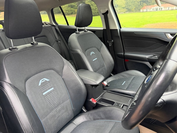 Used Ford Focus 2019 for sale - 76279197: Photo 4