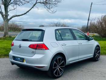 Used Volkswagen Golf 2014 for sale - 74161824: Photo