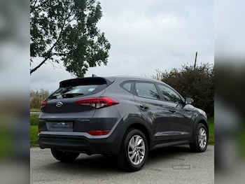 Used Hyundai TUCSON 2017 for sale - 76240775: Photo 3