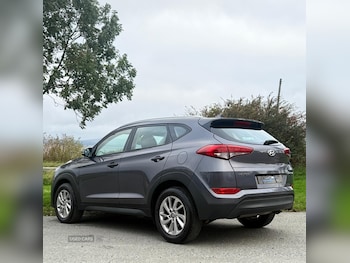 Used Hyundai TUCSON 2017 for sale - 76240775: Photo 4
