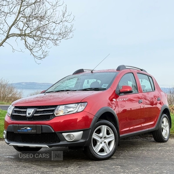Used Dacia Sandero Stepway 2014 for sale - 77560377: Photo 2