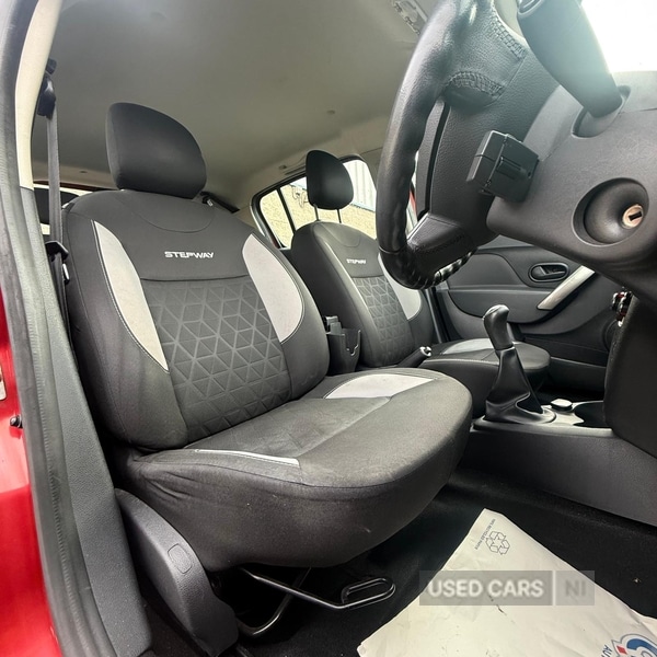 Used Dacia Sandero Stepway 2014 for sale - 77560377: Photo 9