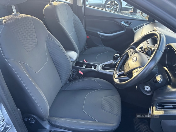 Used Ford Focus 2015 for sale - 77388105: Photo 4