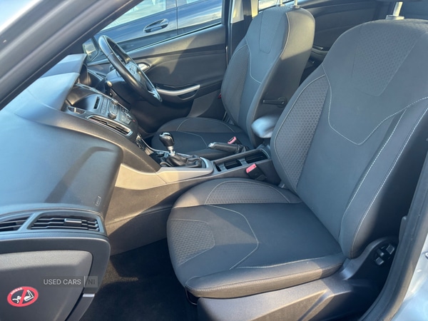 Used Ford Focus 2015 for sale - 77388105: Photo 5