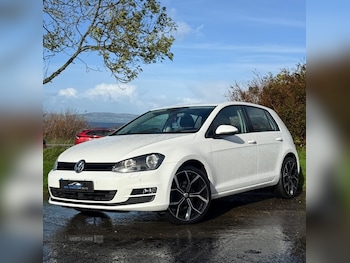 Volkswagen - Golf