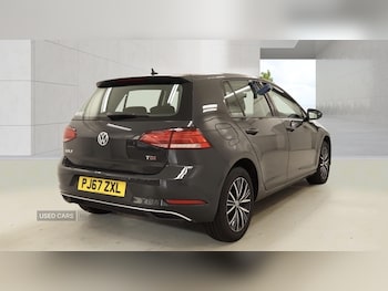 Used Volkswagen Golf 2017 for sale - 78363510: Photo