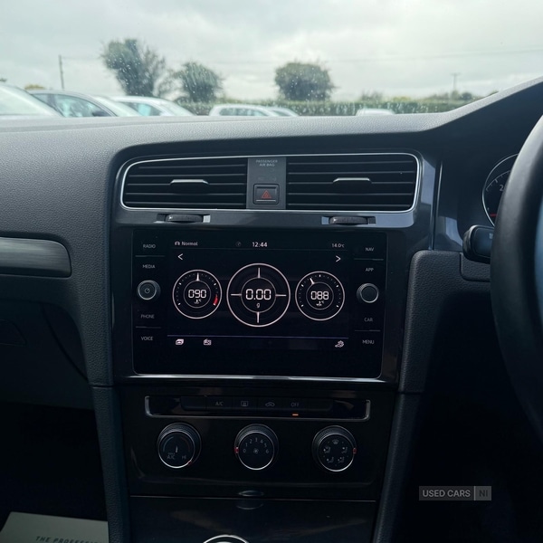 Used Volkswagen Golf 2017 for sale - 76228448: Photo 10