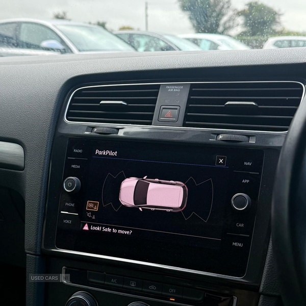 Used Volkswagen Golf 2017 for sale - 76228448: Photo 9